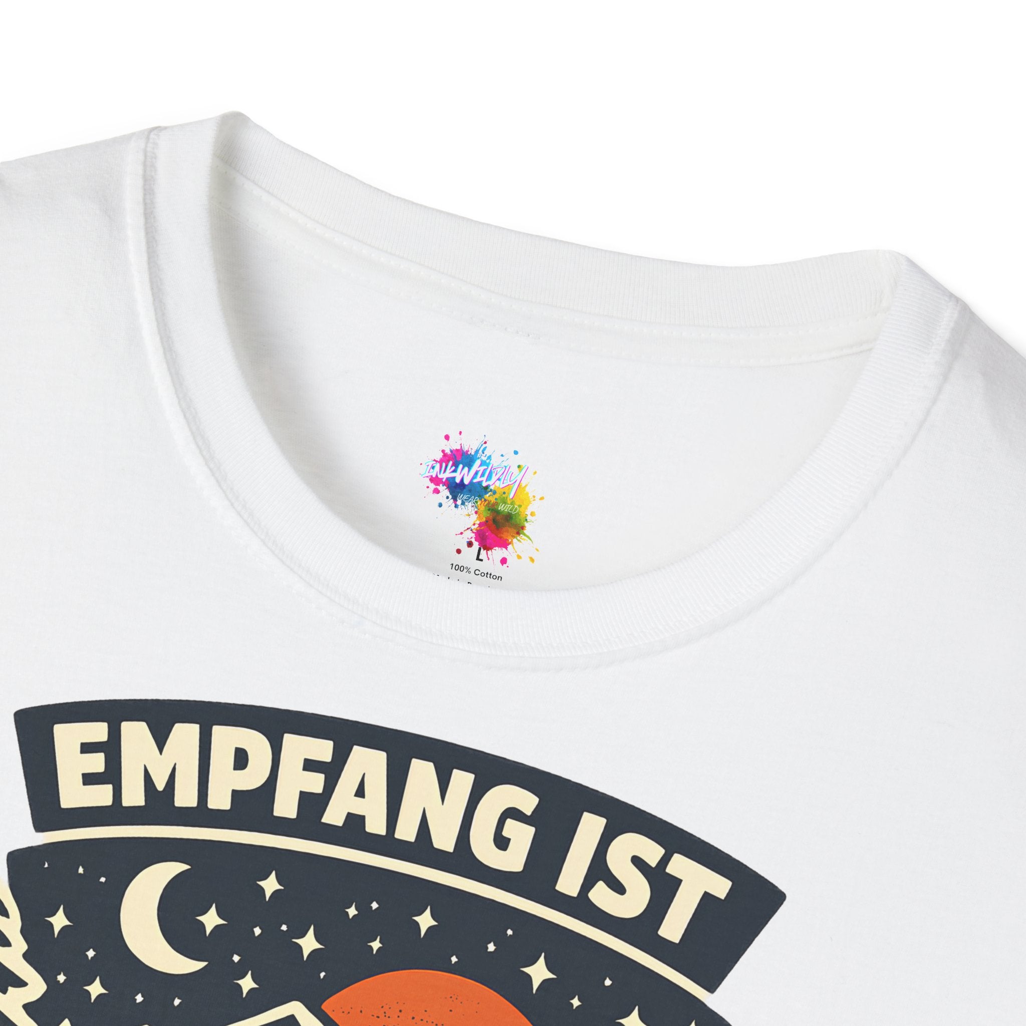 Empfang ist überbewertet – Camping T-Shirt