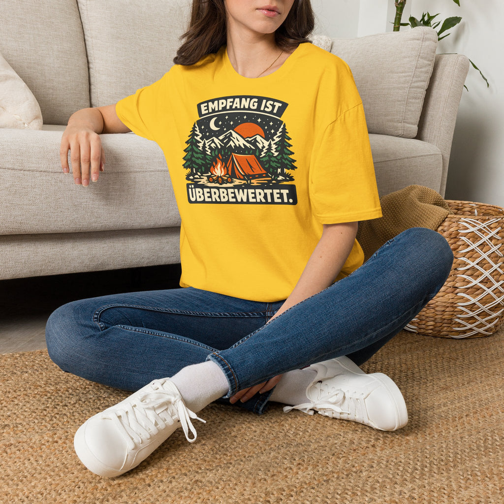 Empfang ist überbewertet – Camping T-Shirt