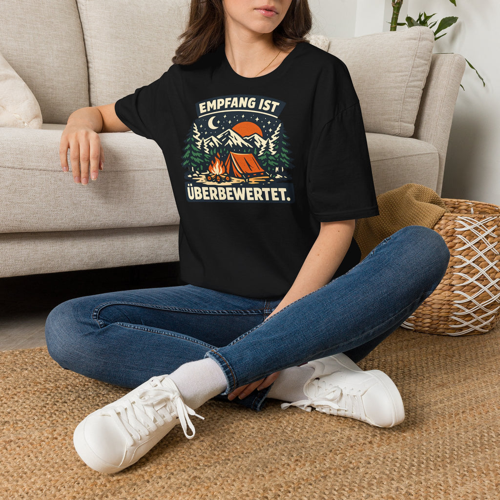 Empfang ist überbewertet – Camping T-Shirt