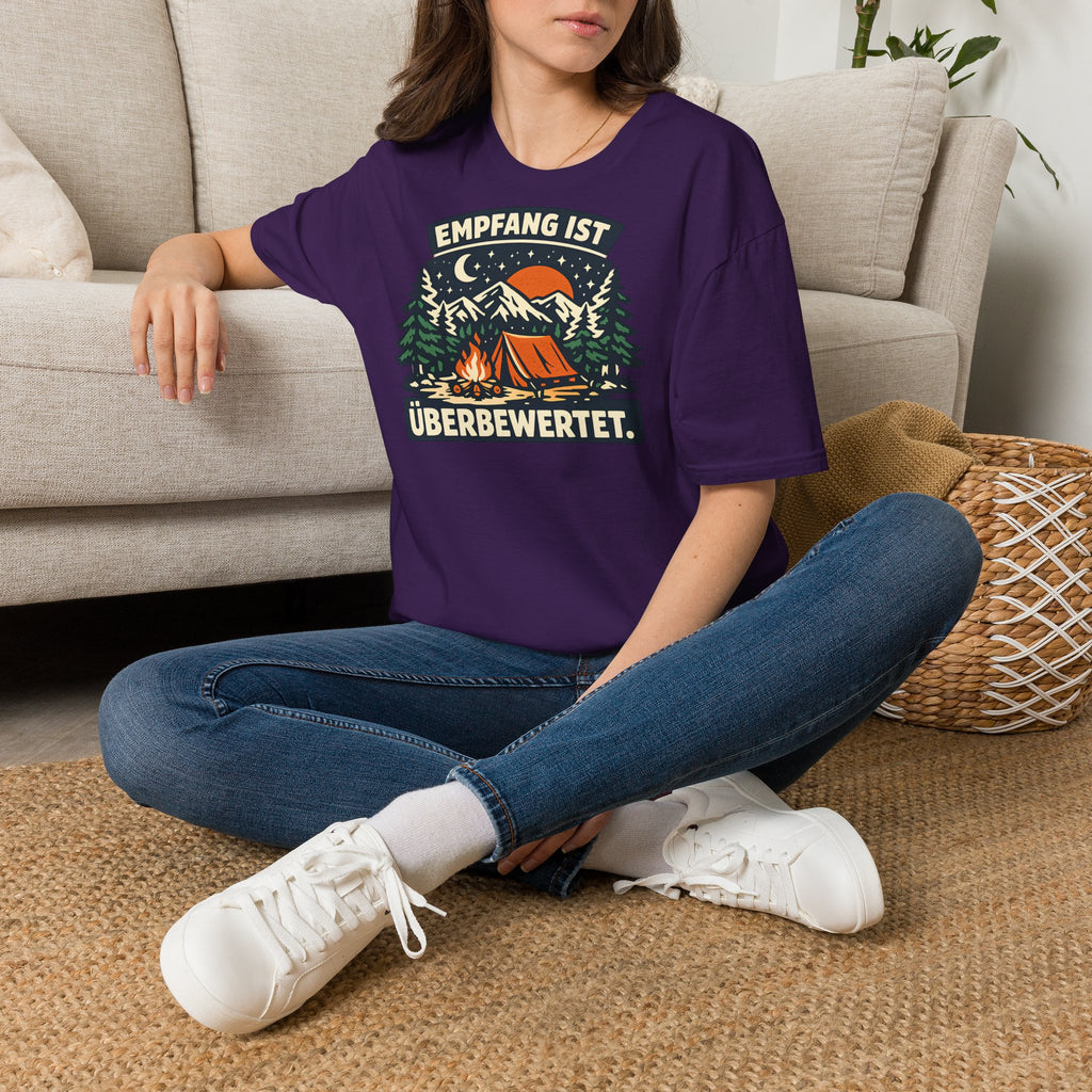 Empfang ist überbewertet – Camping T-Shirt