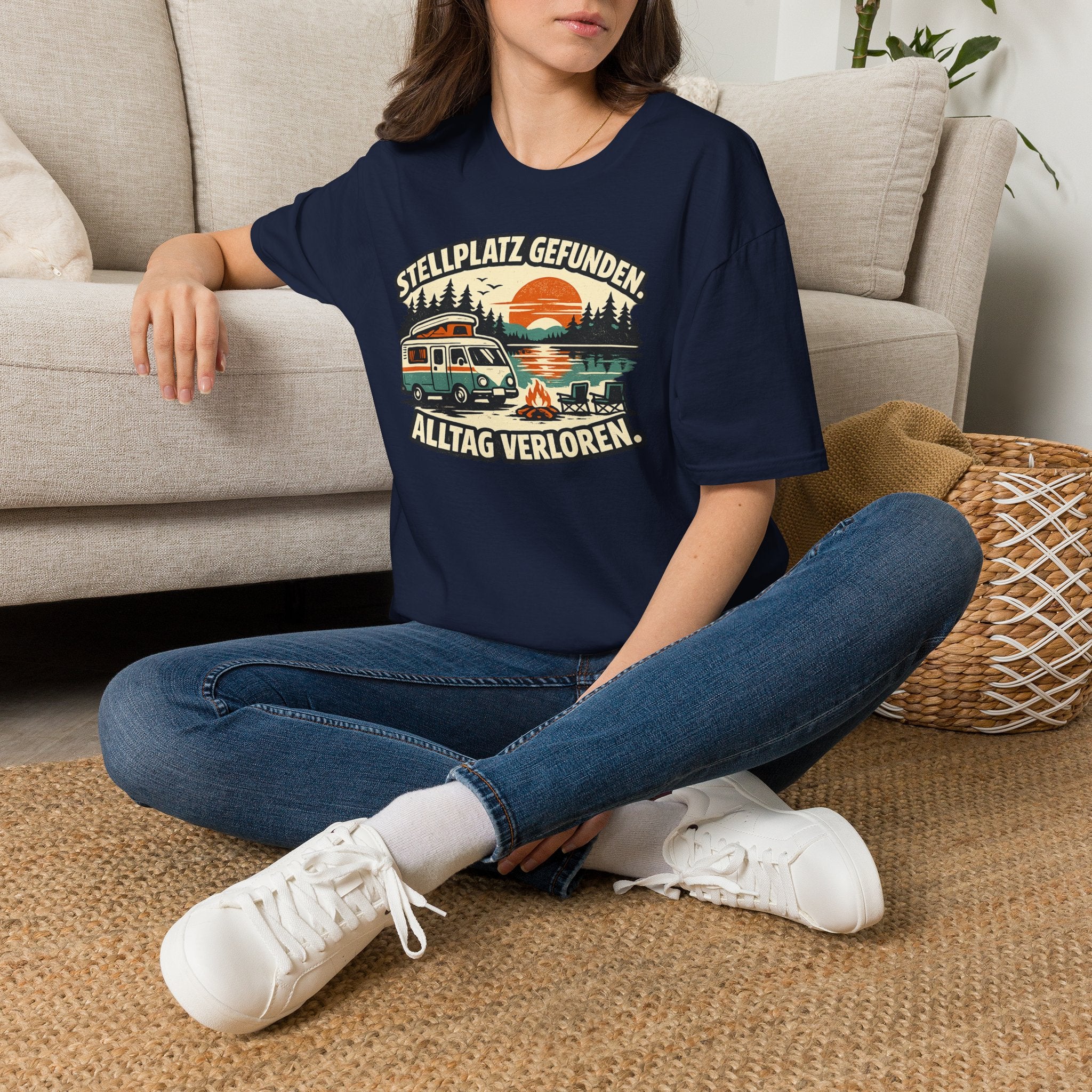 Stellplatz gefunden – Camping T-Shirt mit Wohnmobil-Motiv – Ansicht 26