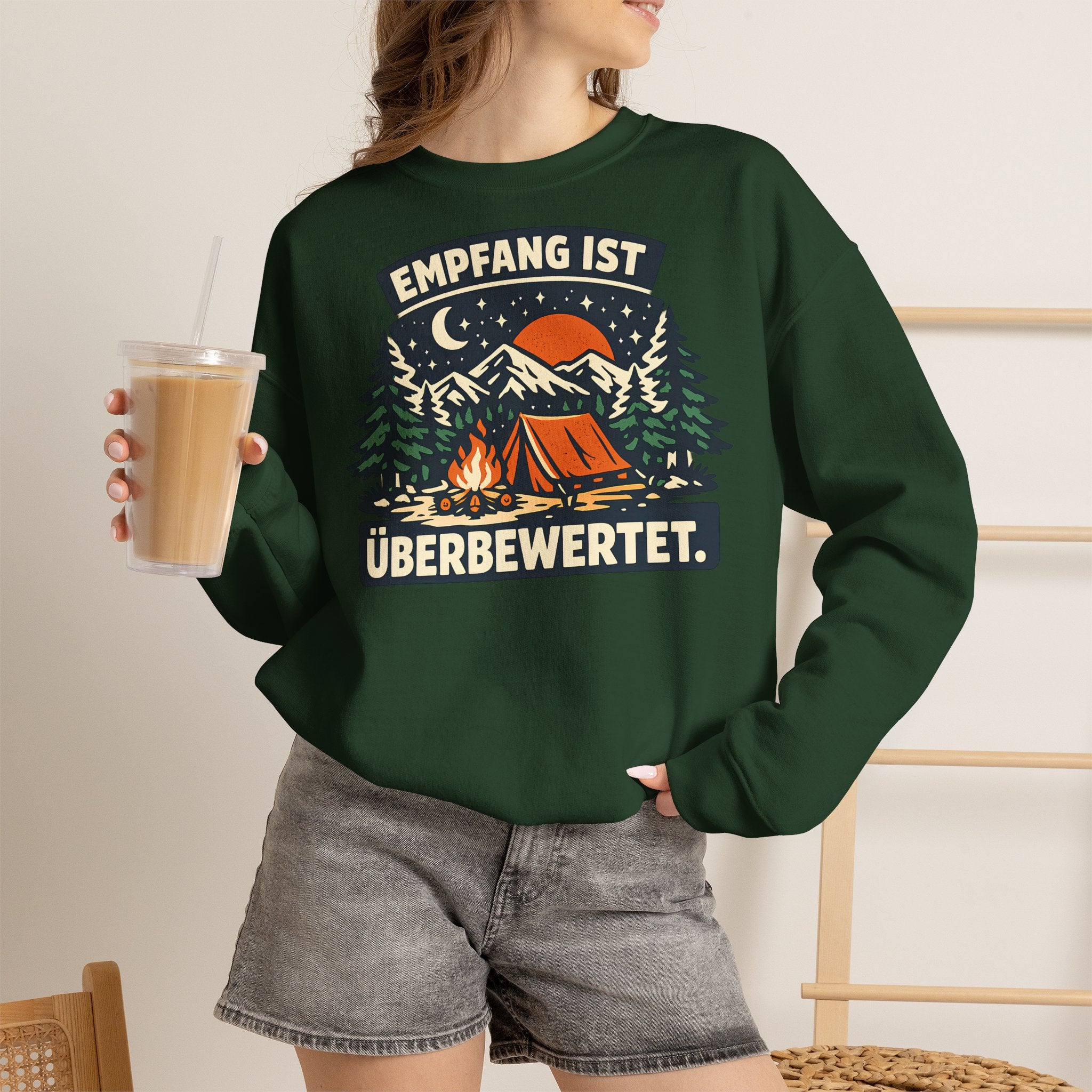 Empfang ist überbewertet – Camping Sweatshirt