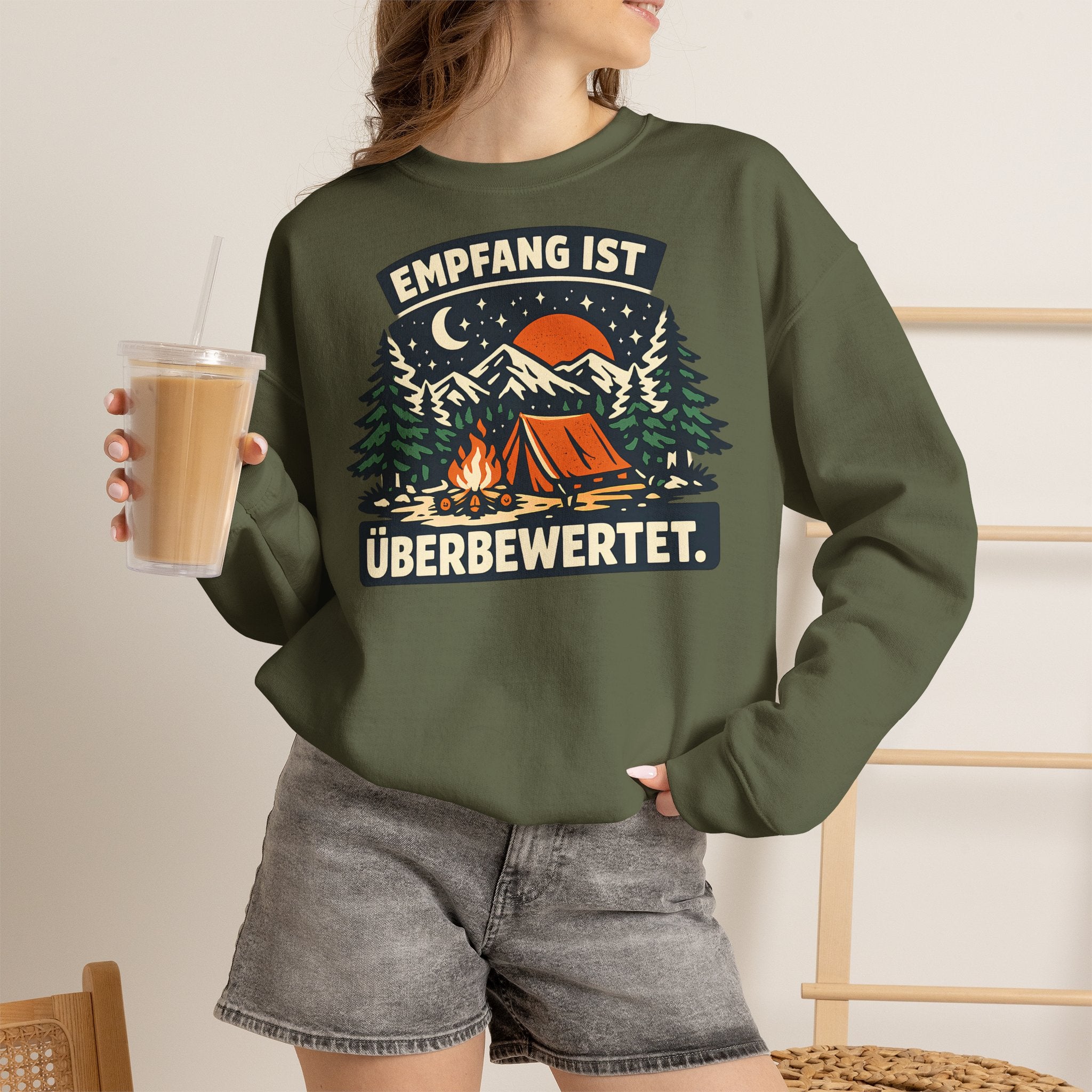 Empfang ist überbewertet – Camping Sweatshirt