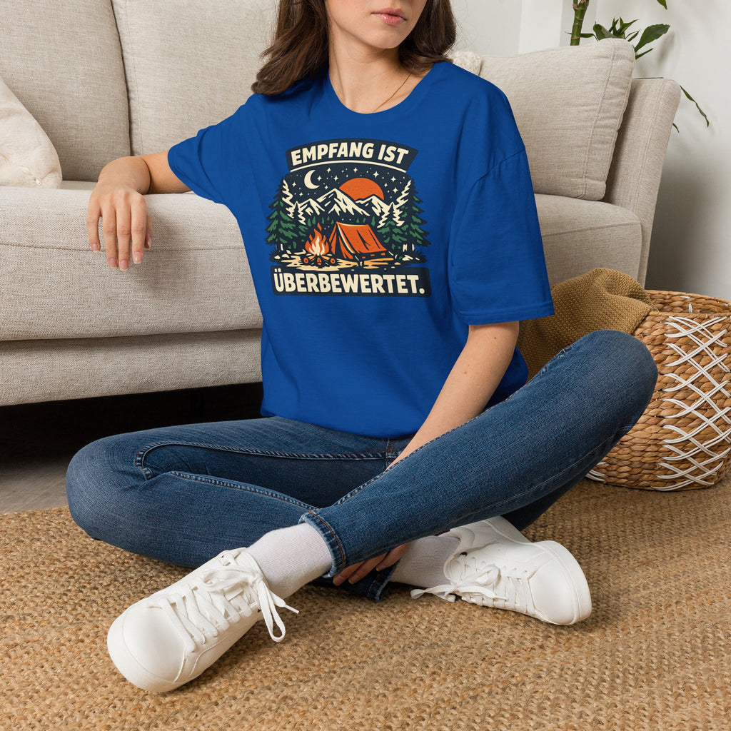 Empfang ist überbewertet – Camping T-Shirt