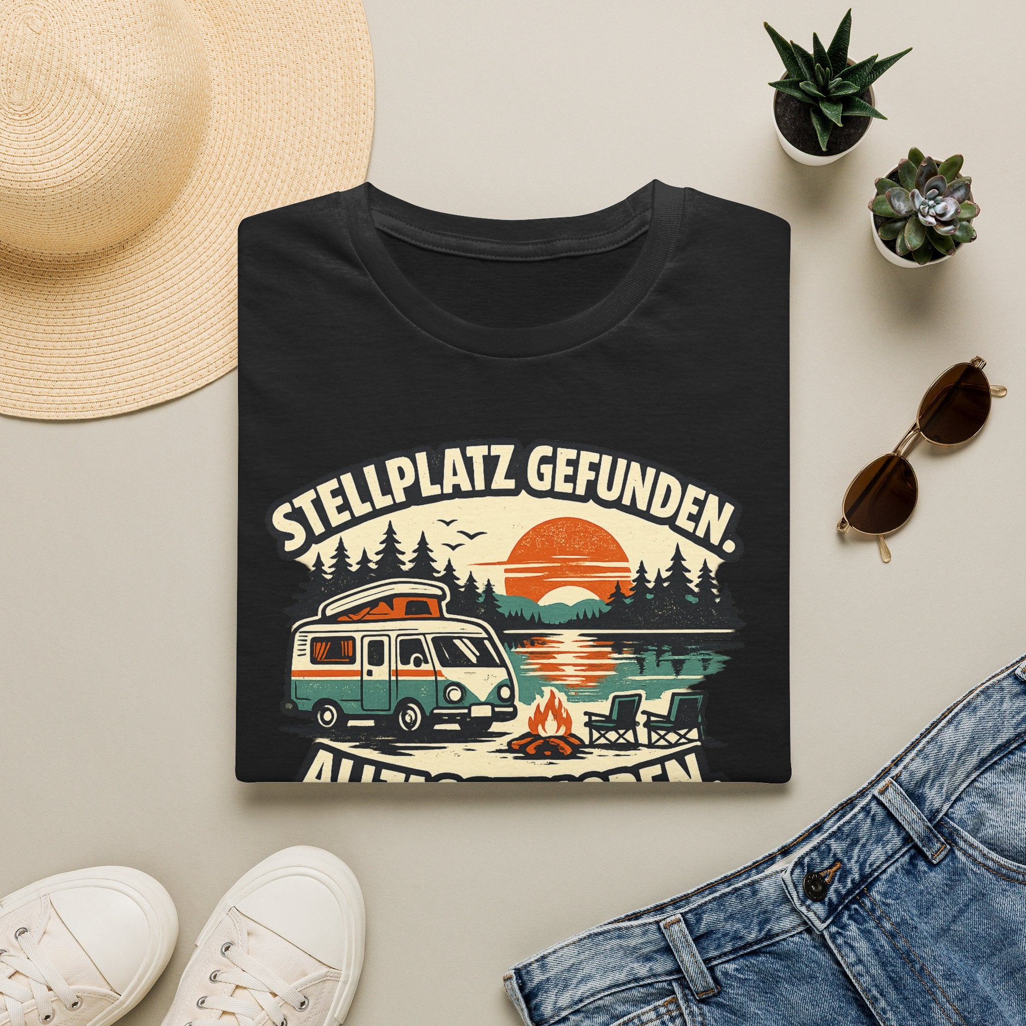 Stellplatz gefunden – Camping T-Shirt mit Wohnmobil-Motiv – Ansicht 2